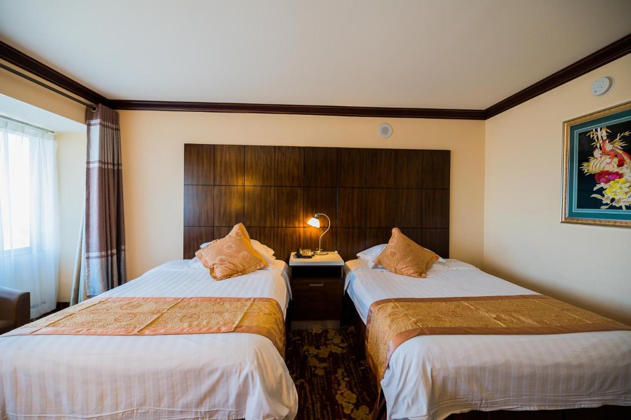 Two Double Bed Room,1020563077:JPEG
