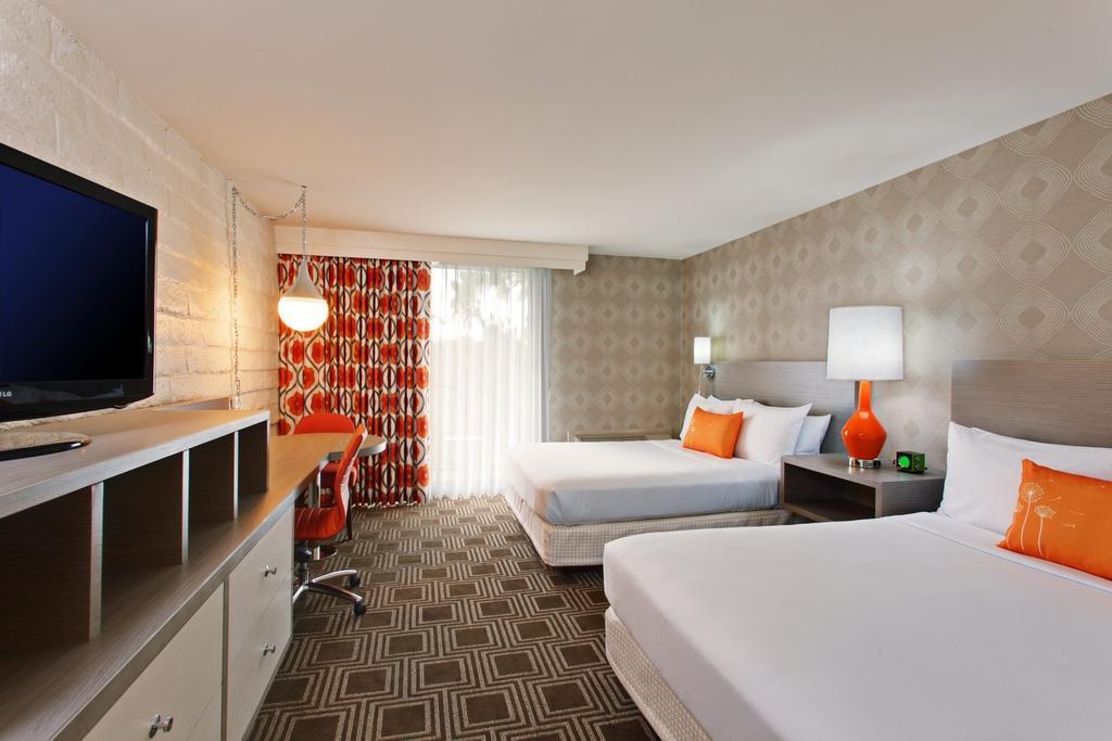 Deluxe Queen Room Two Queen Beds