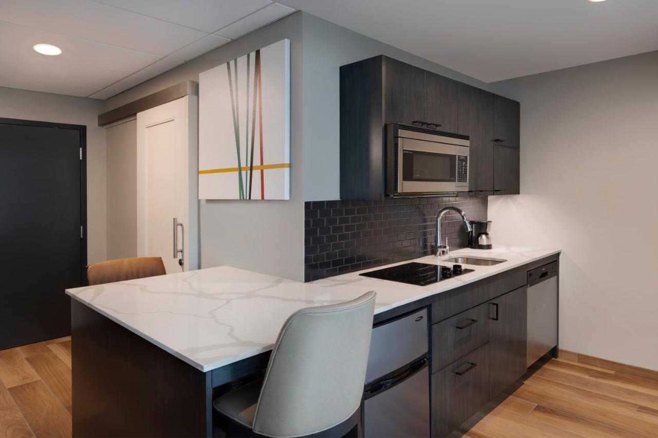 Studio Kitchen Suite | King Bed Plus Sofa Bed
