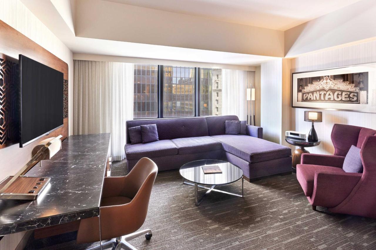 One Bedroom Suite, Suite, 1 King, Alternate bed: sofa bed,1379513912:JPEG