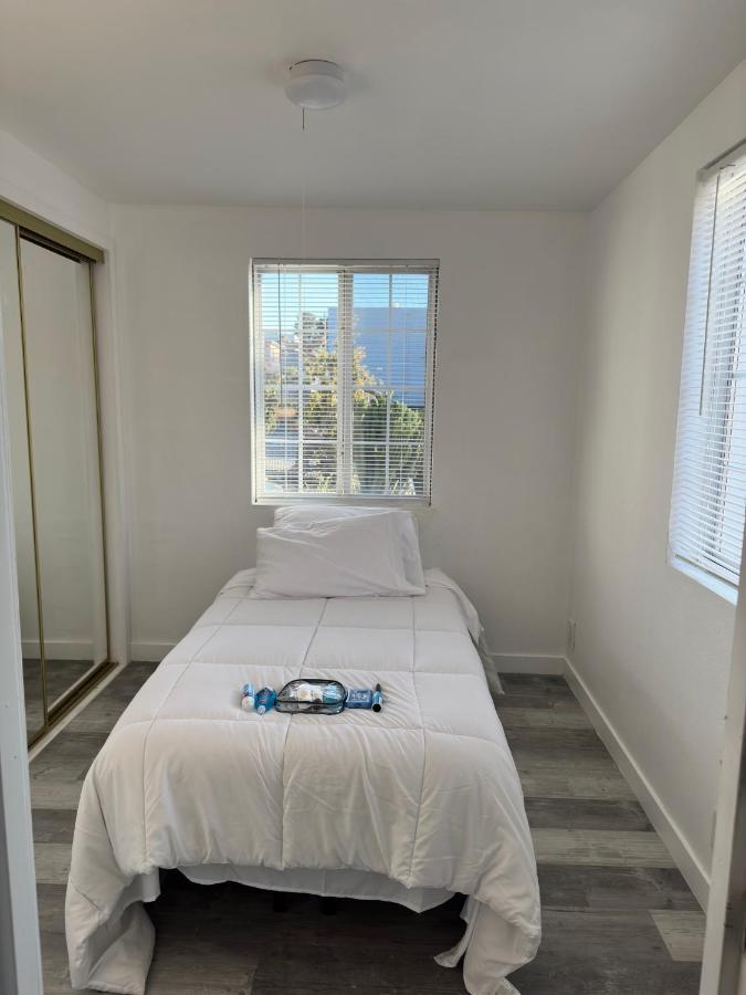 Single Room with Shared Bathroom