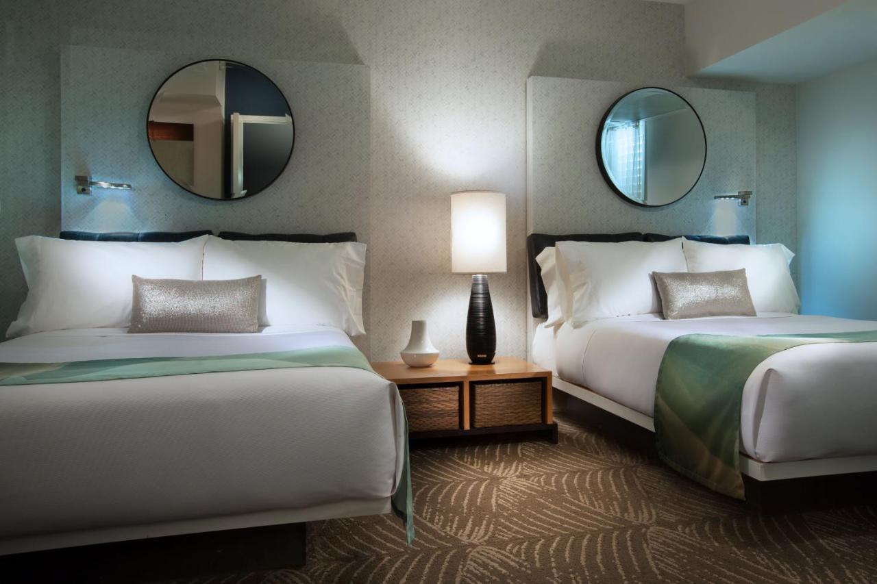 Spectacular One-Bedroom Suite Two Double Beds