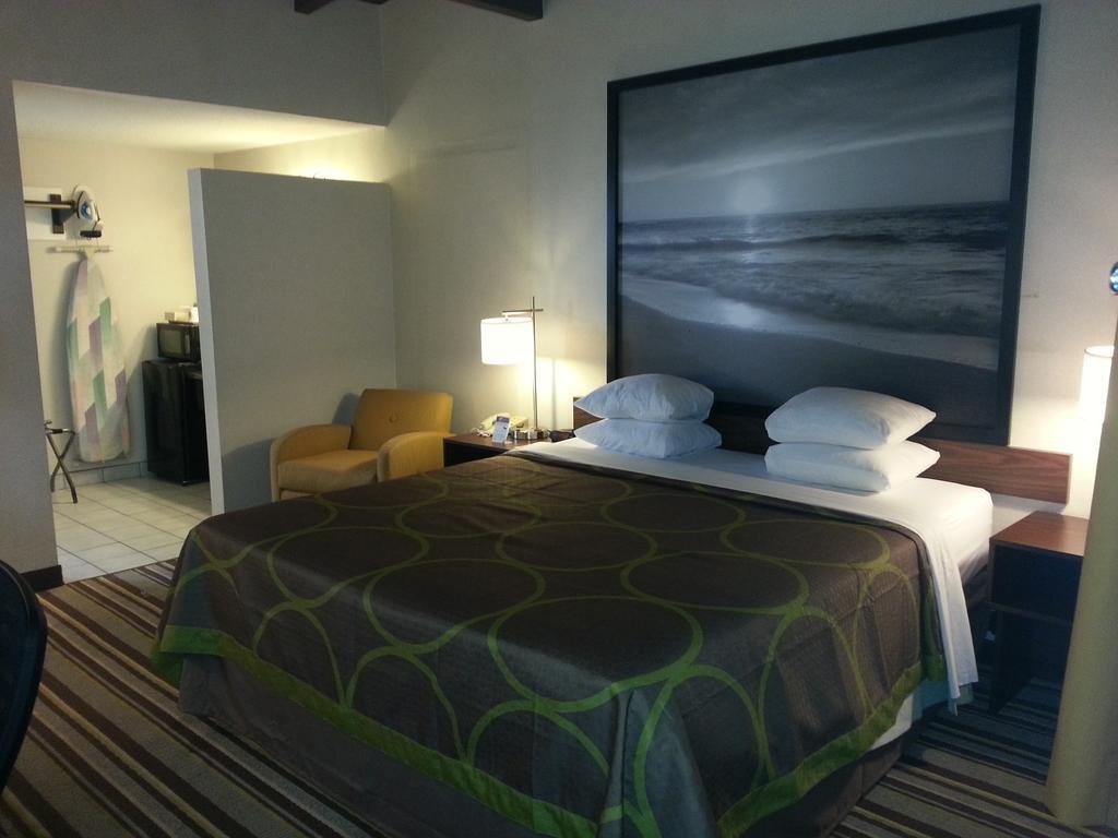 King Room Non-Smoking