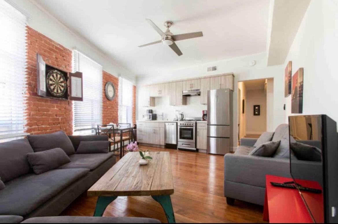Two-Bedroom Apartment,1467153176:JPEG
