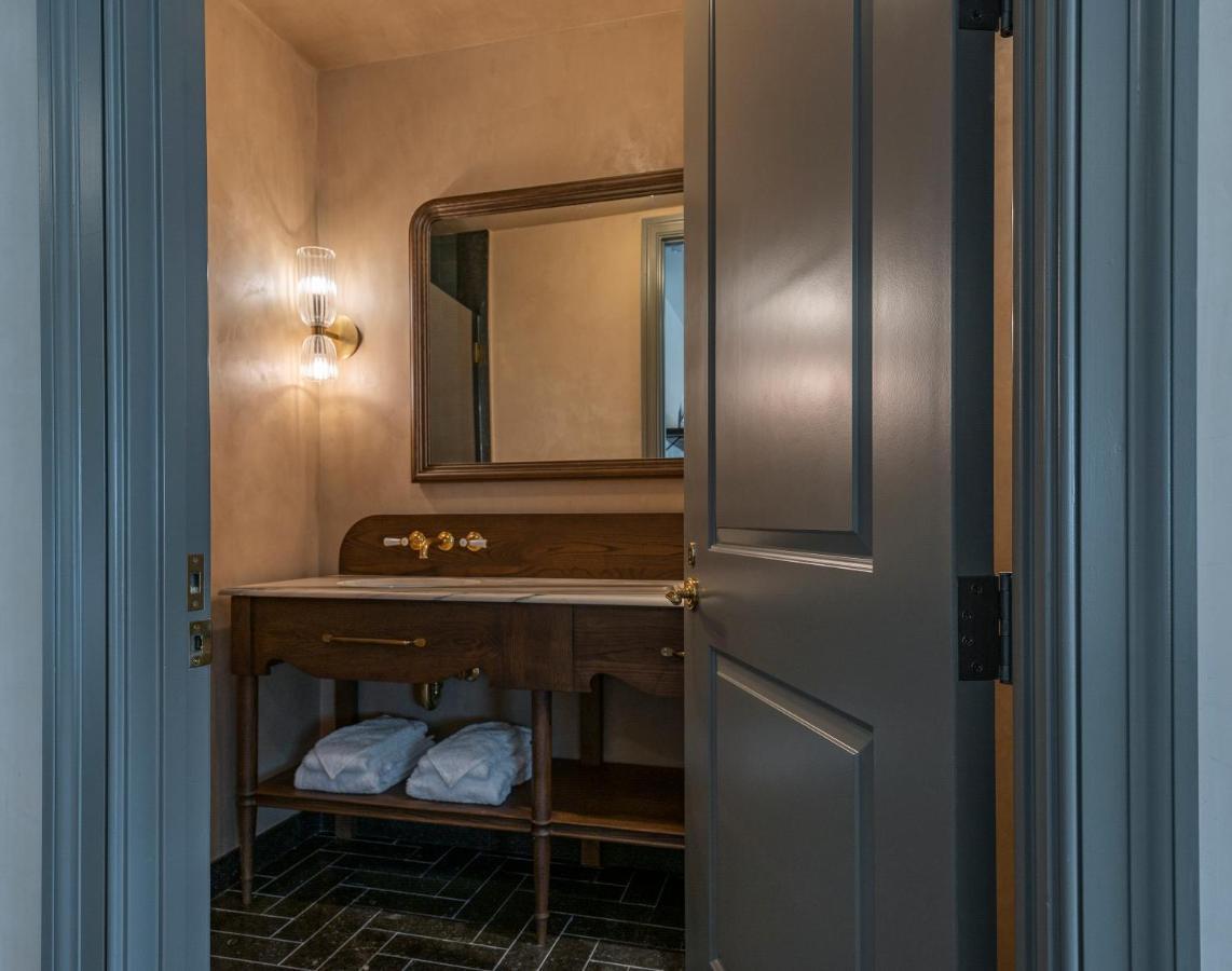Terrace Junior Suite #21