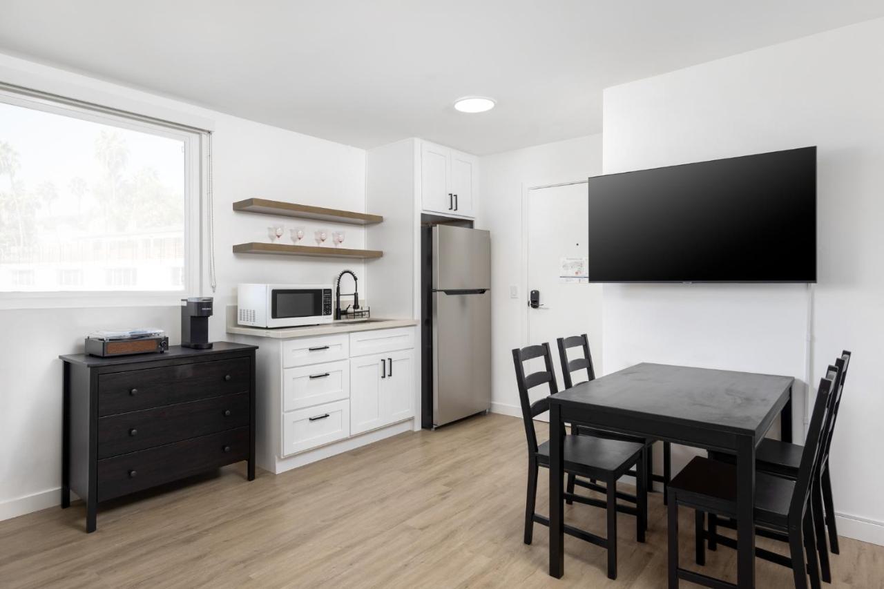 Deluxe Family Suite,1484610125:JPEG