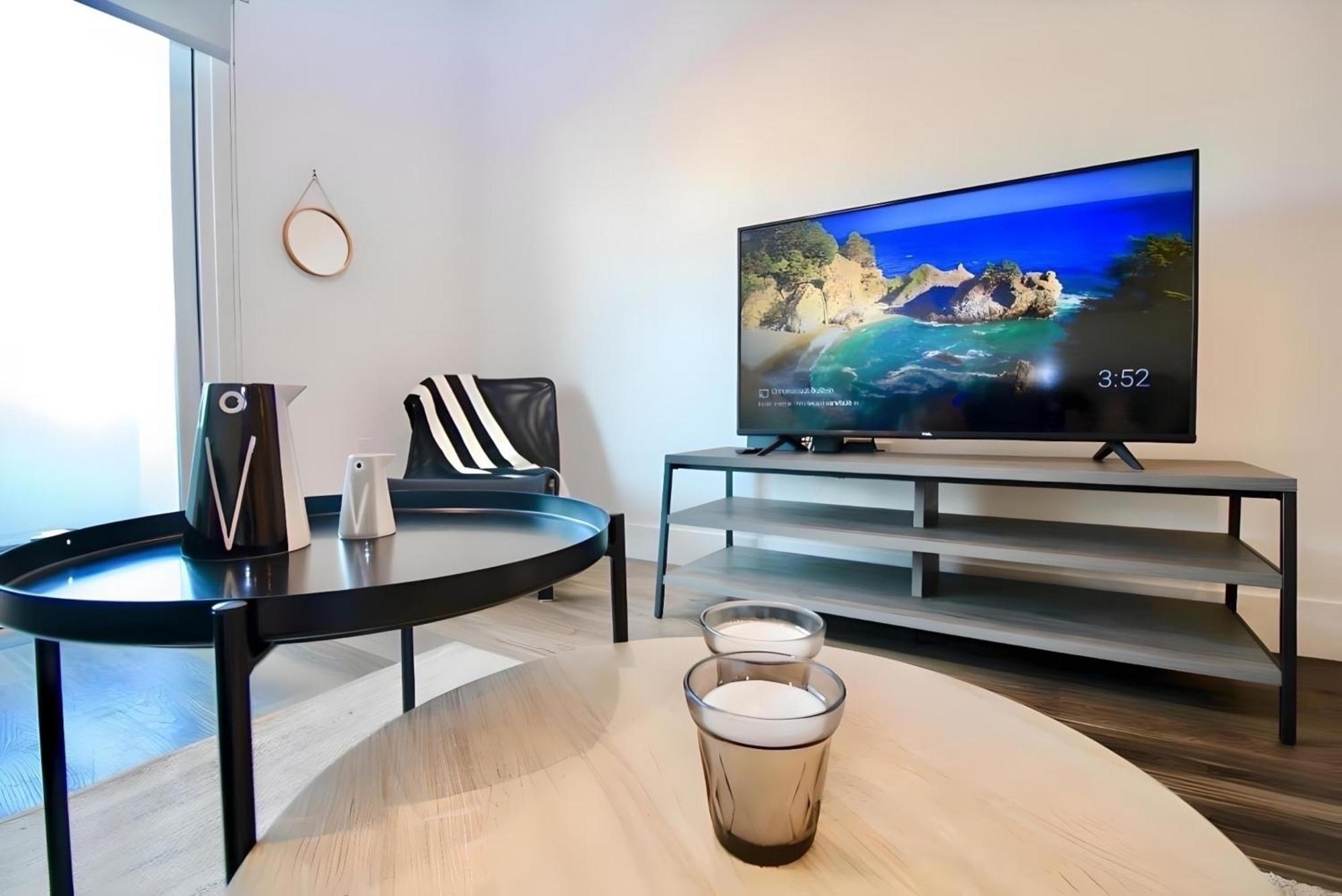Large Two-Bedroom City Suite Balcony