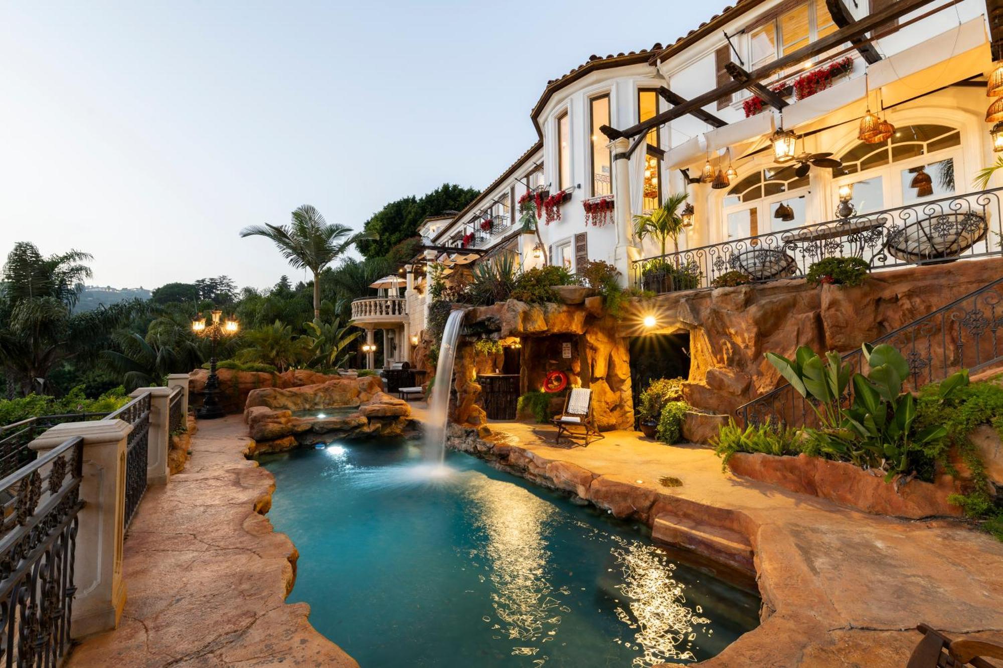 Villa