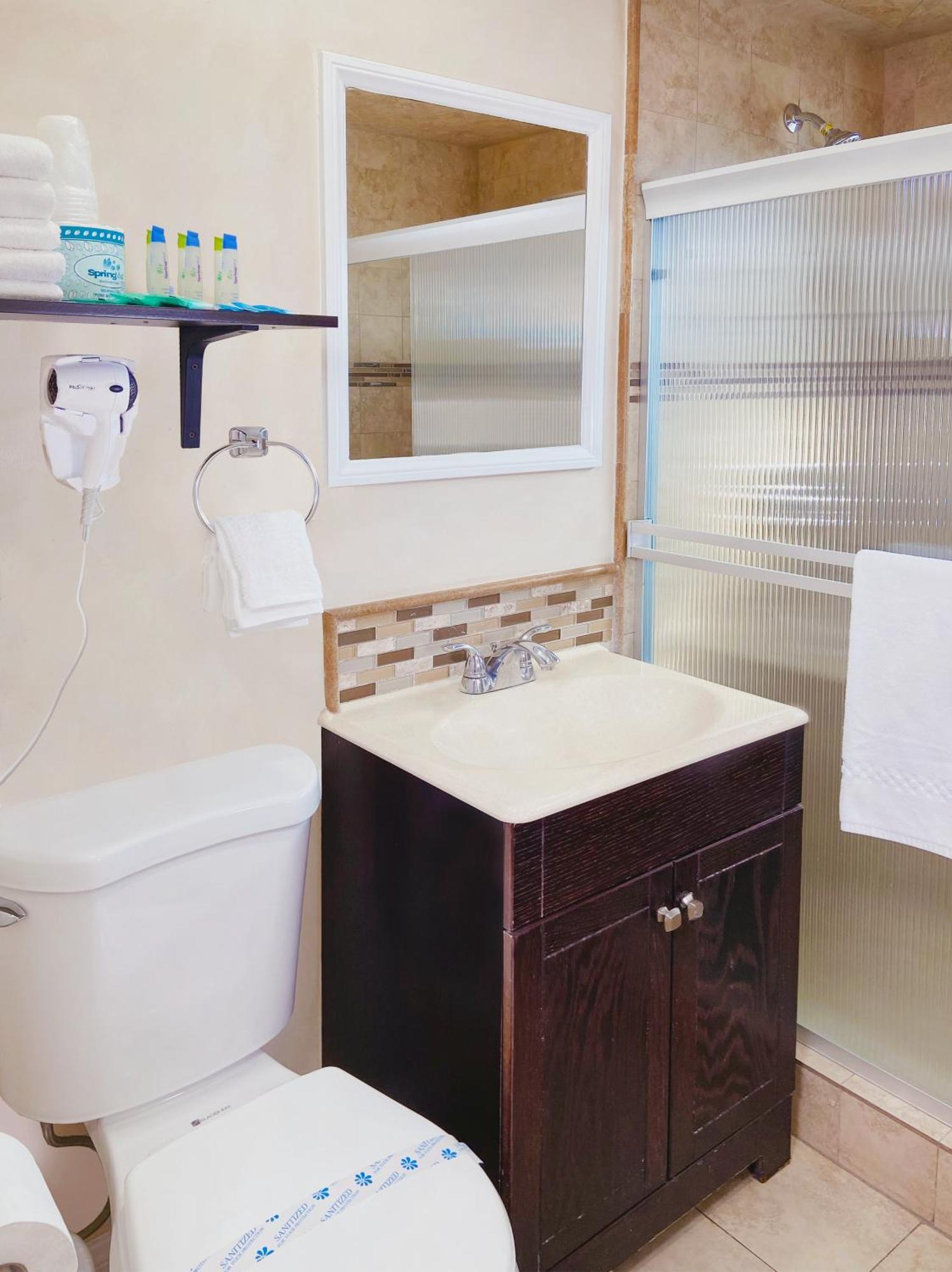 Connecting Suite