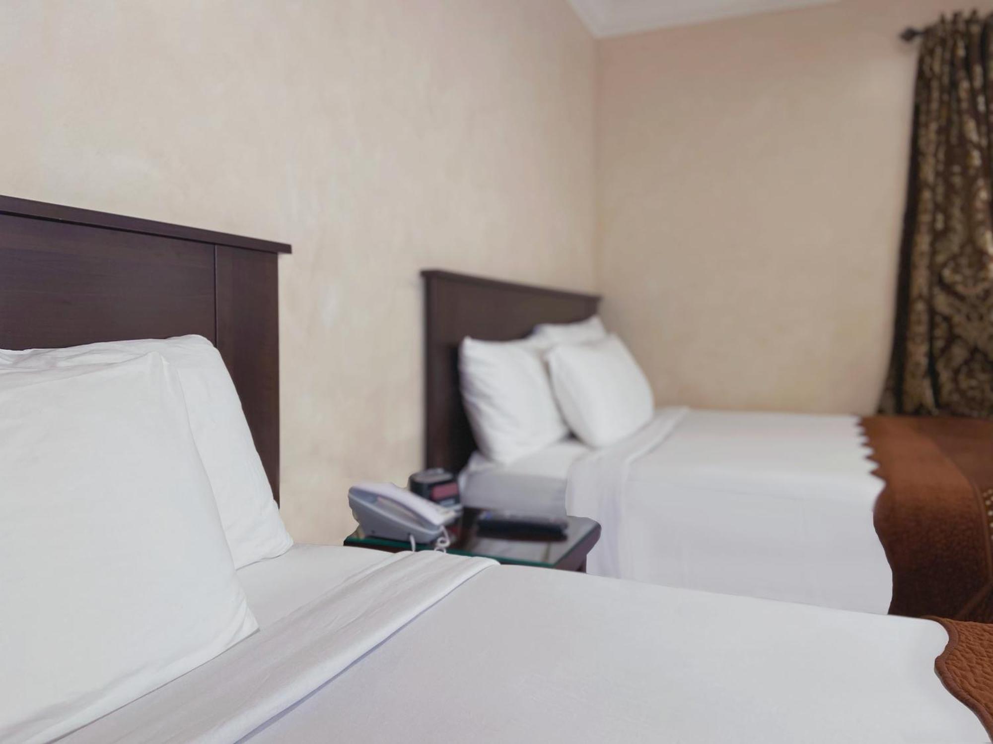 Connecting Suite