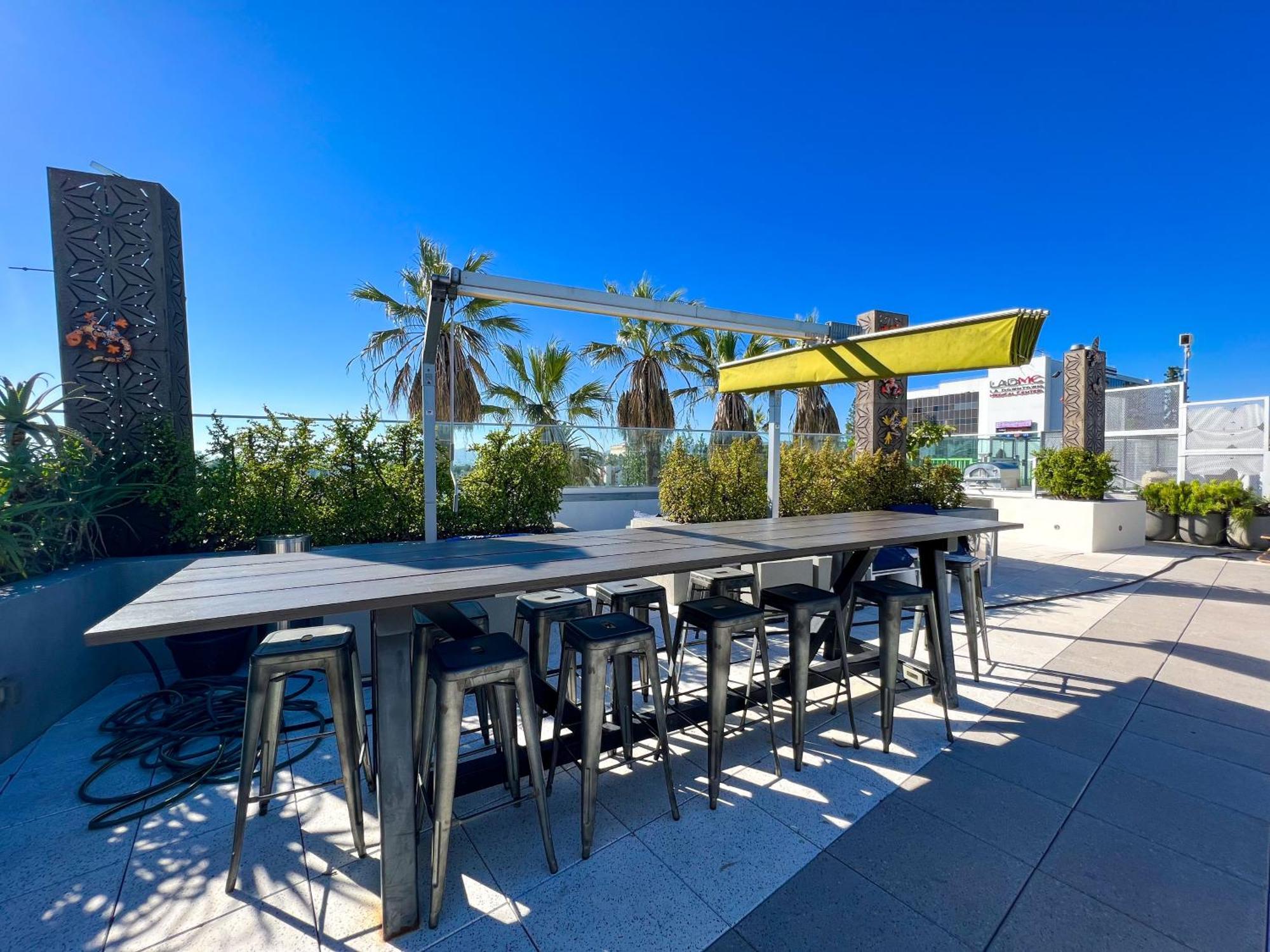 Studio Balcony