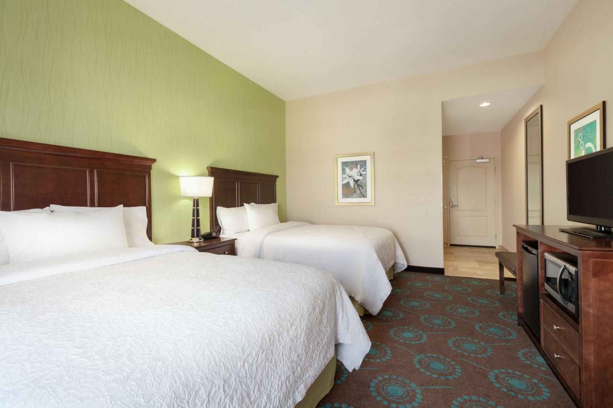 Queen Room Two Queen Beds