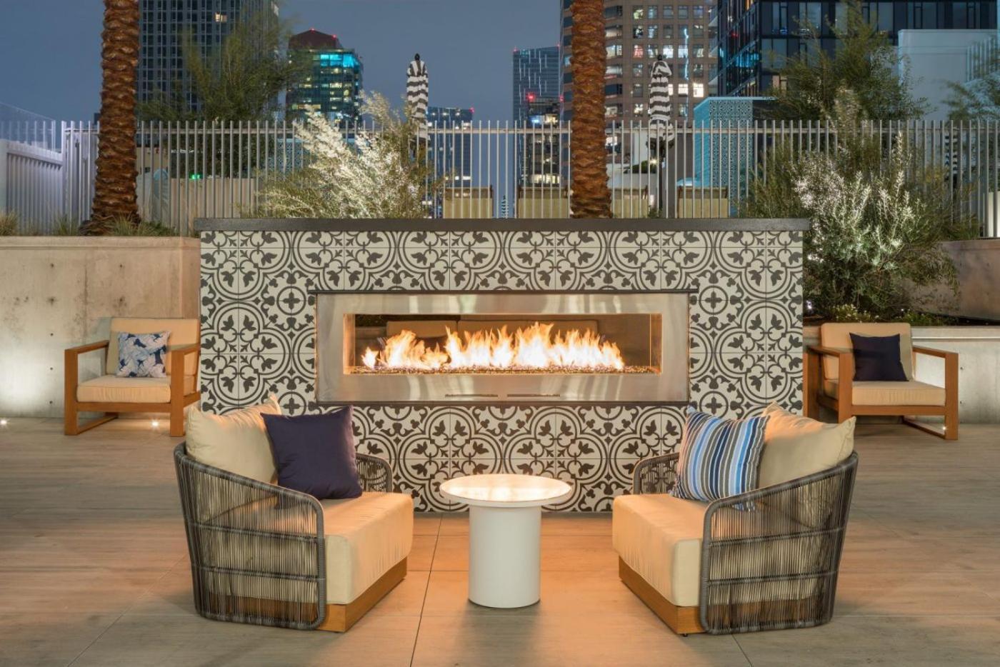 One-Bedroom Apartment City View