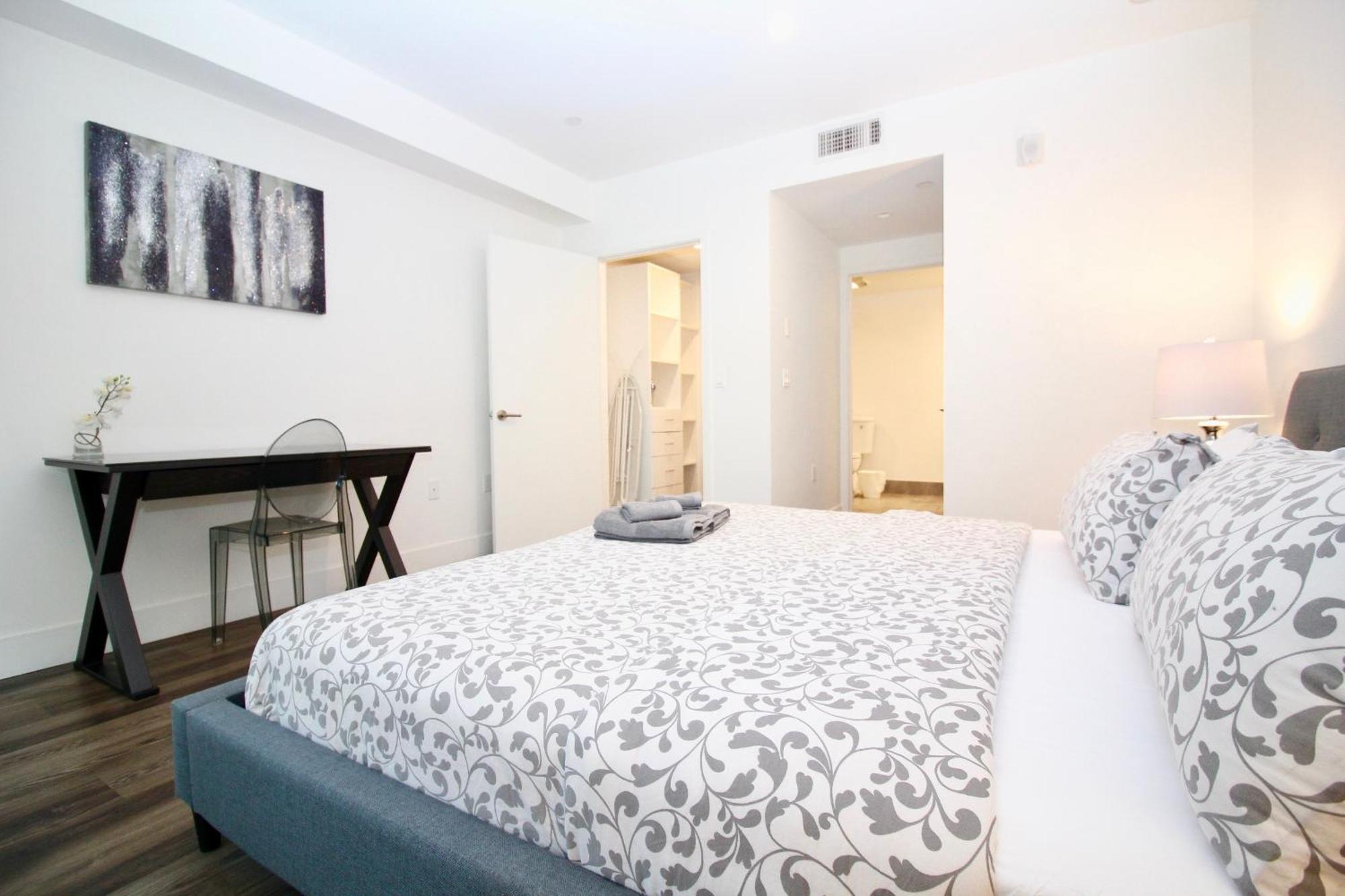 Large Two-Bedroom City Suite Balcony