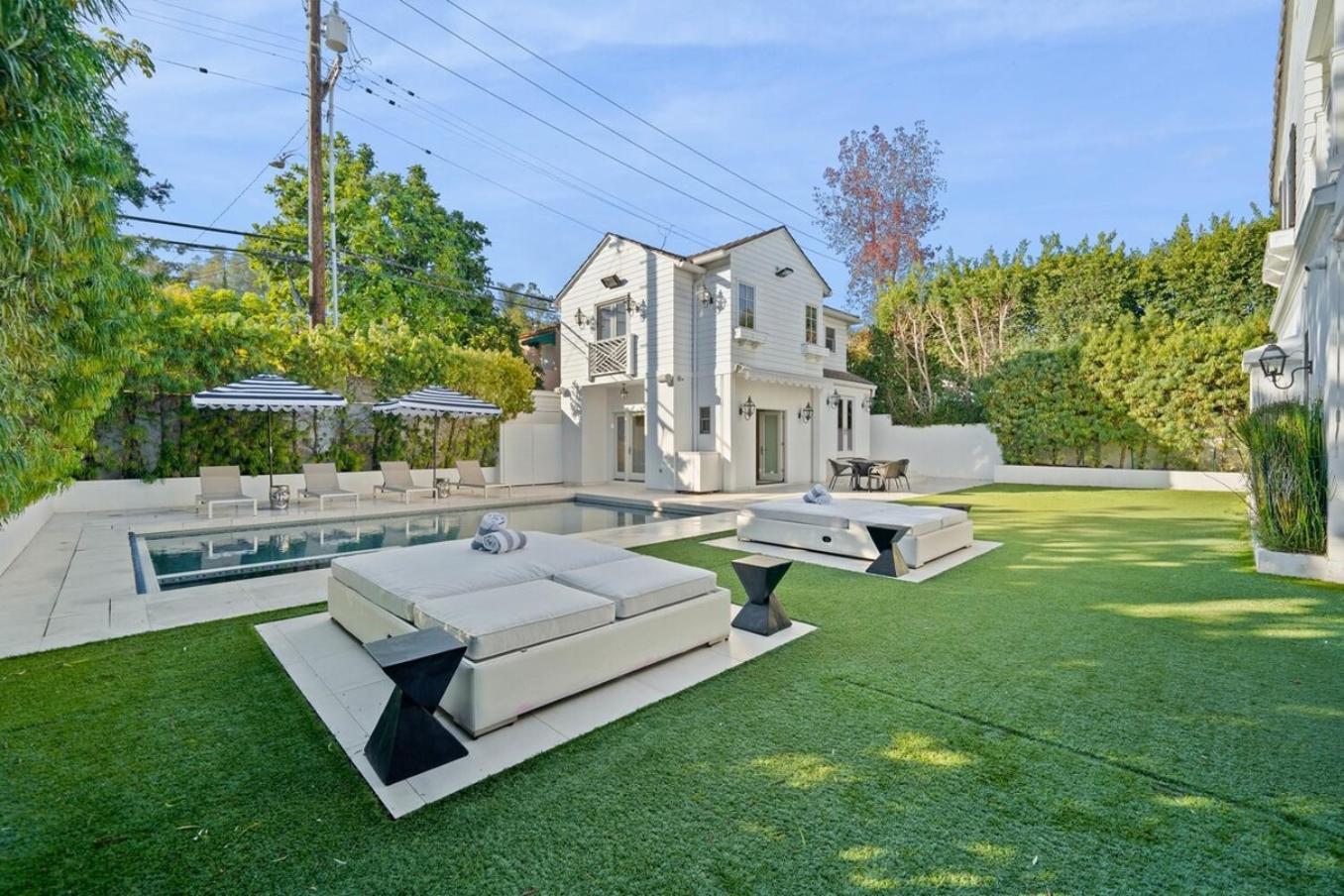 Seven-Bedroom House