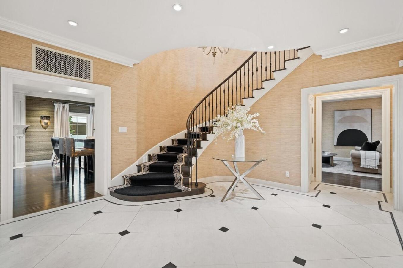 Seven-Bedroom House