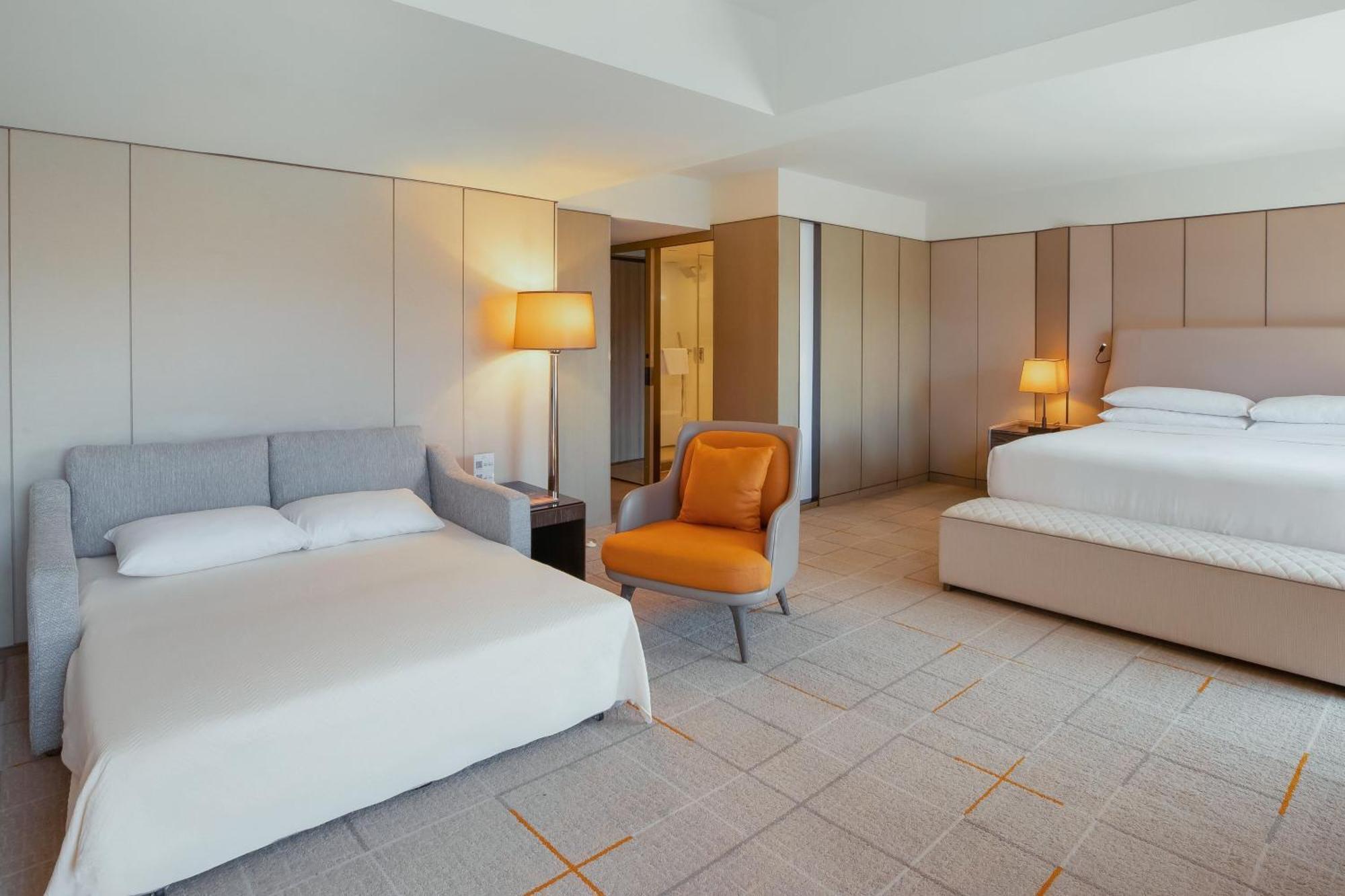 Club level Guest room King,1605374398:JPEG