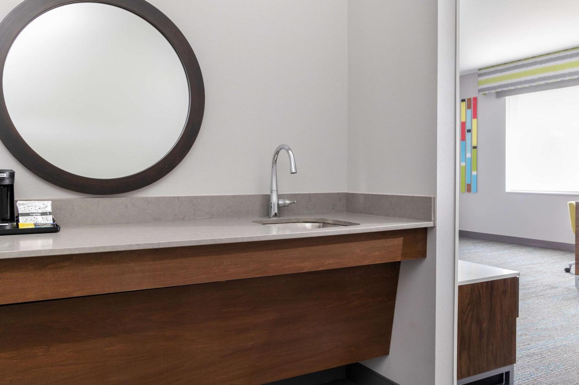 King Studio Suite