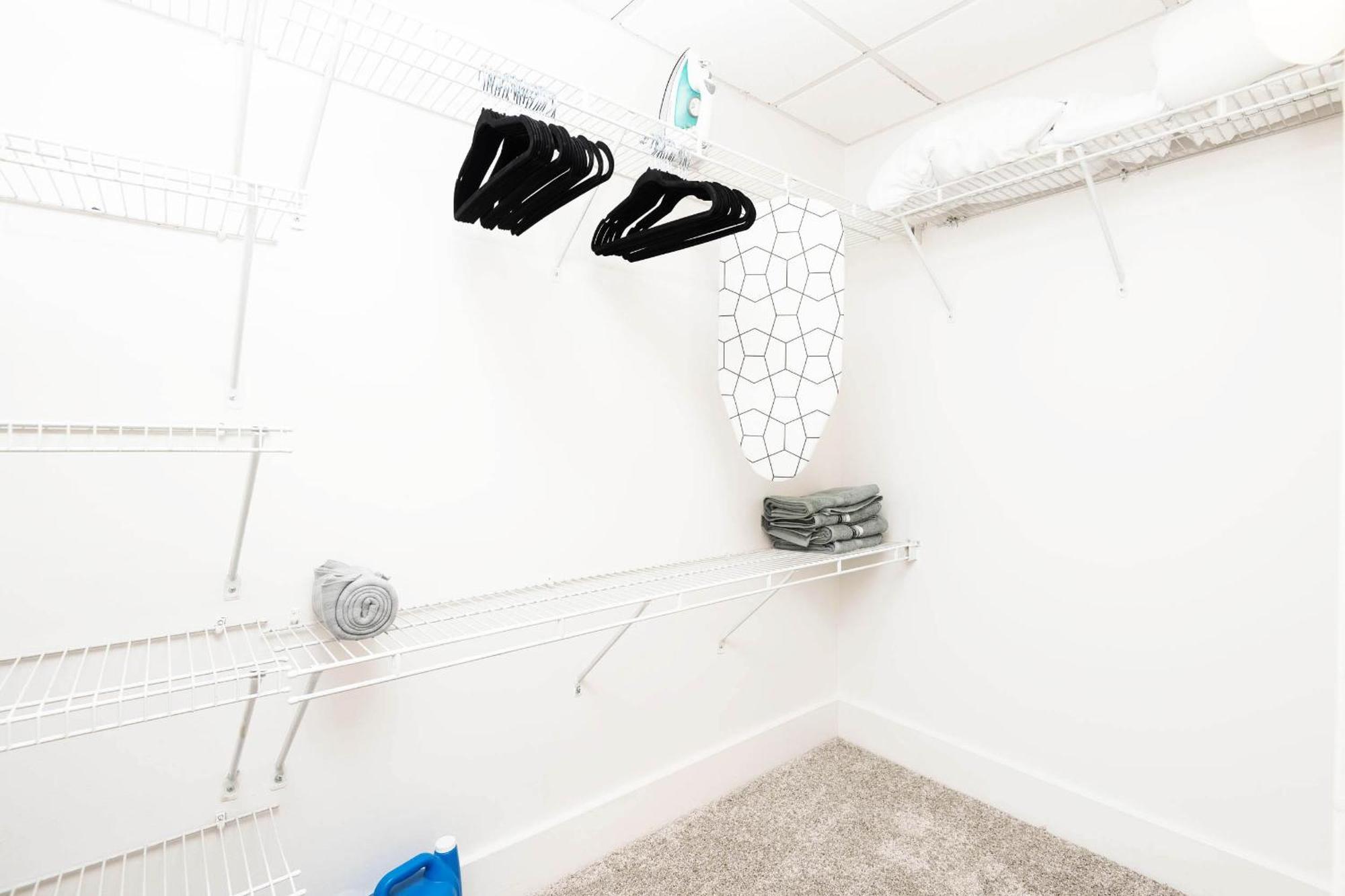 Superior One-Bedroom Apartment