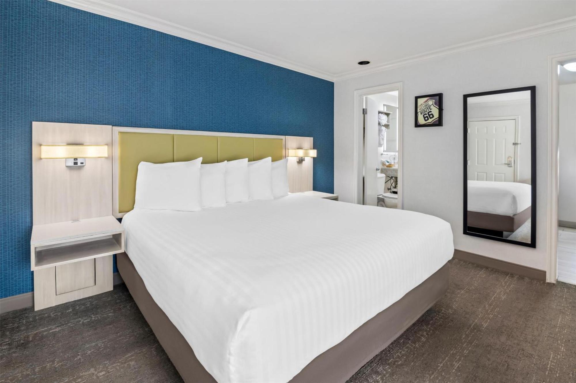 King Room Kitchenette