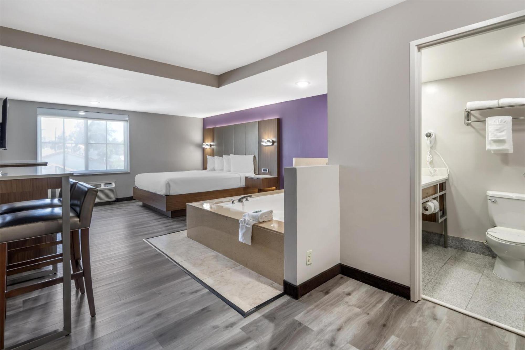 King Room Spa Bath Non-Smoking