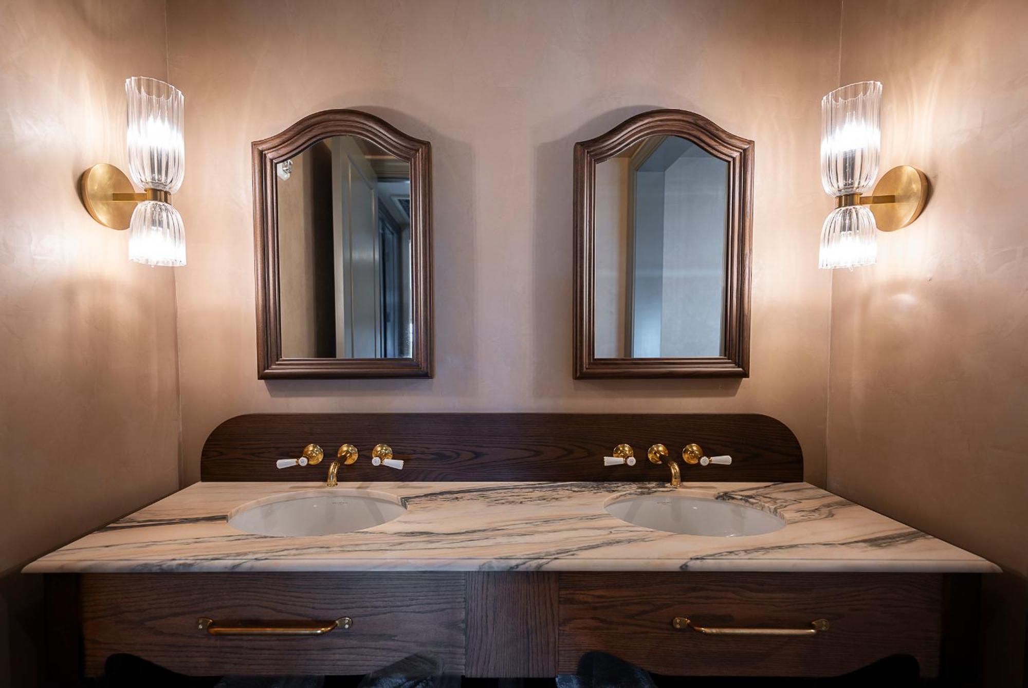 Courtyard Double Queen Suite