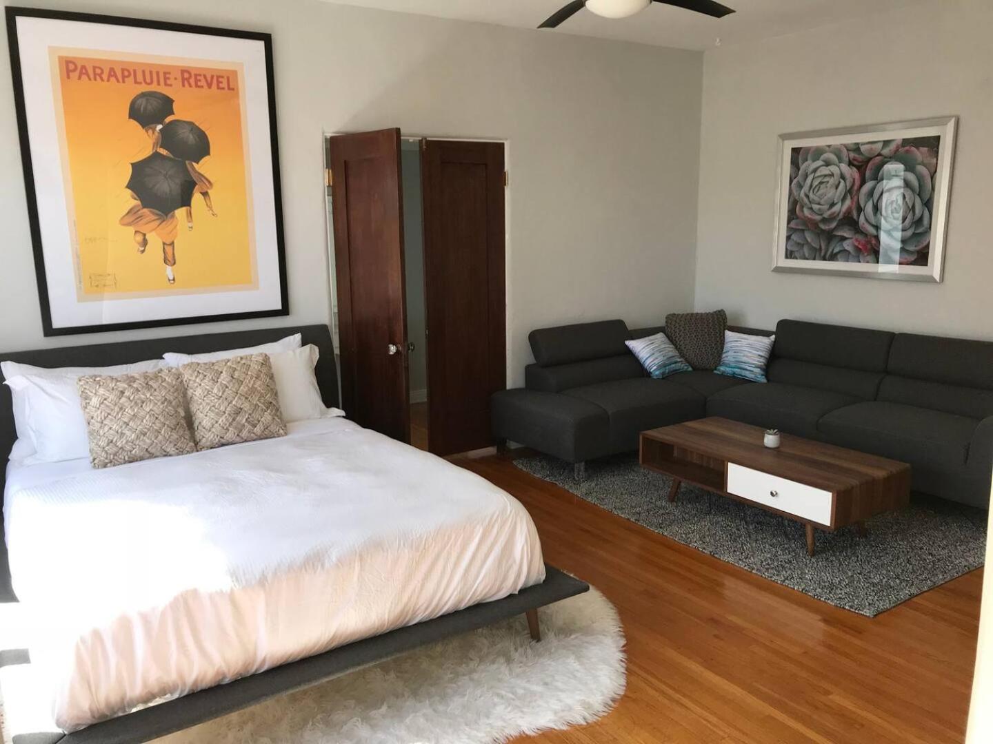 Studio Apartment