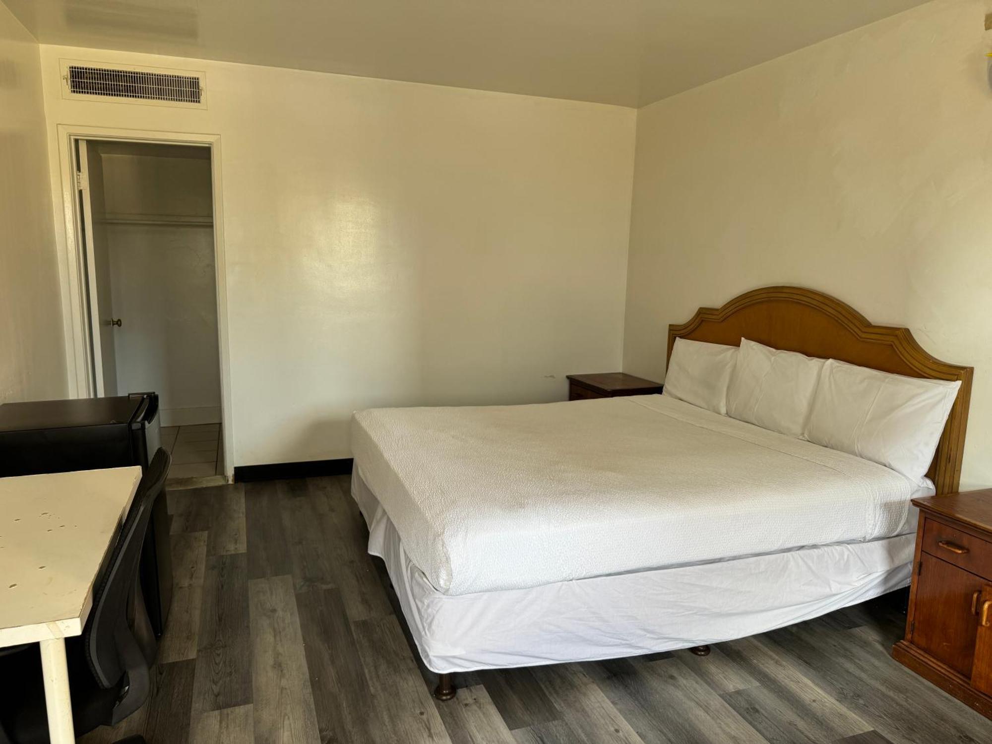Single Room,1771533272:JPEG