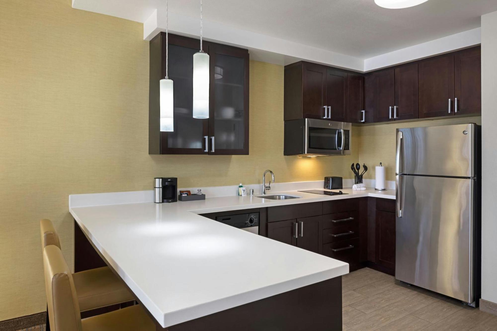 One-Bedroom King Suite