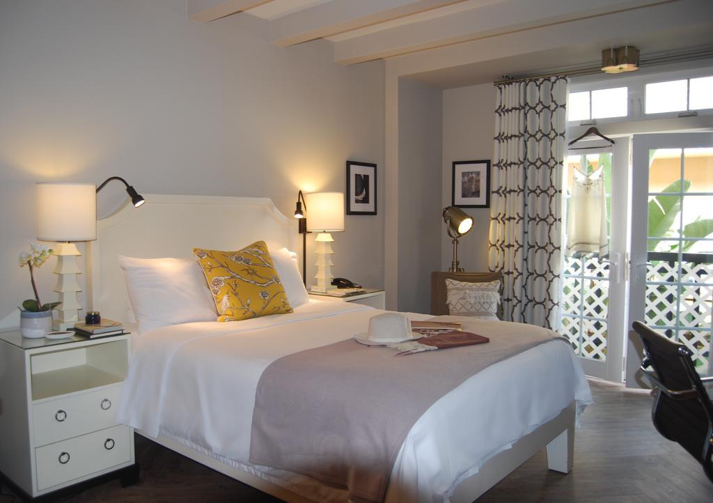 Deluxe Queen Room,1706082718:JPEG
