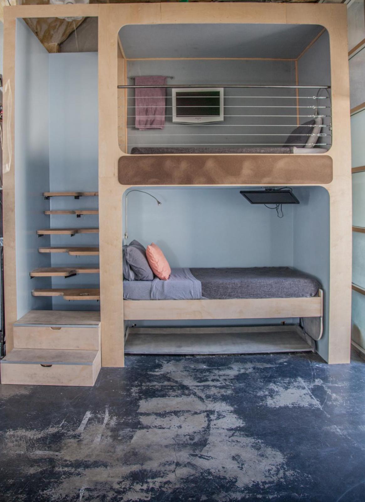 Single Bed in Mixed Dormitory Room,526595922:JPEG
