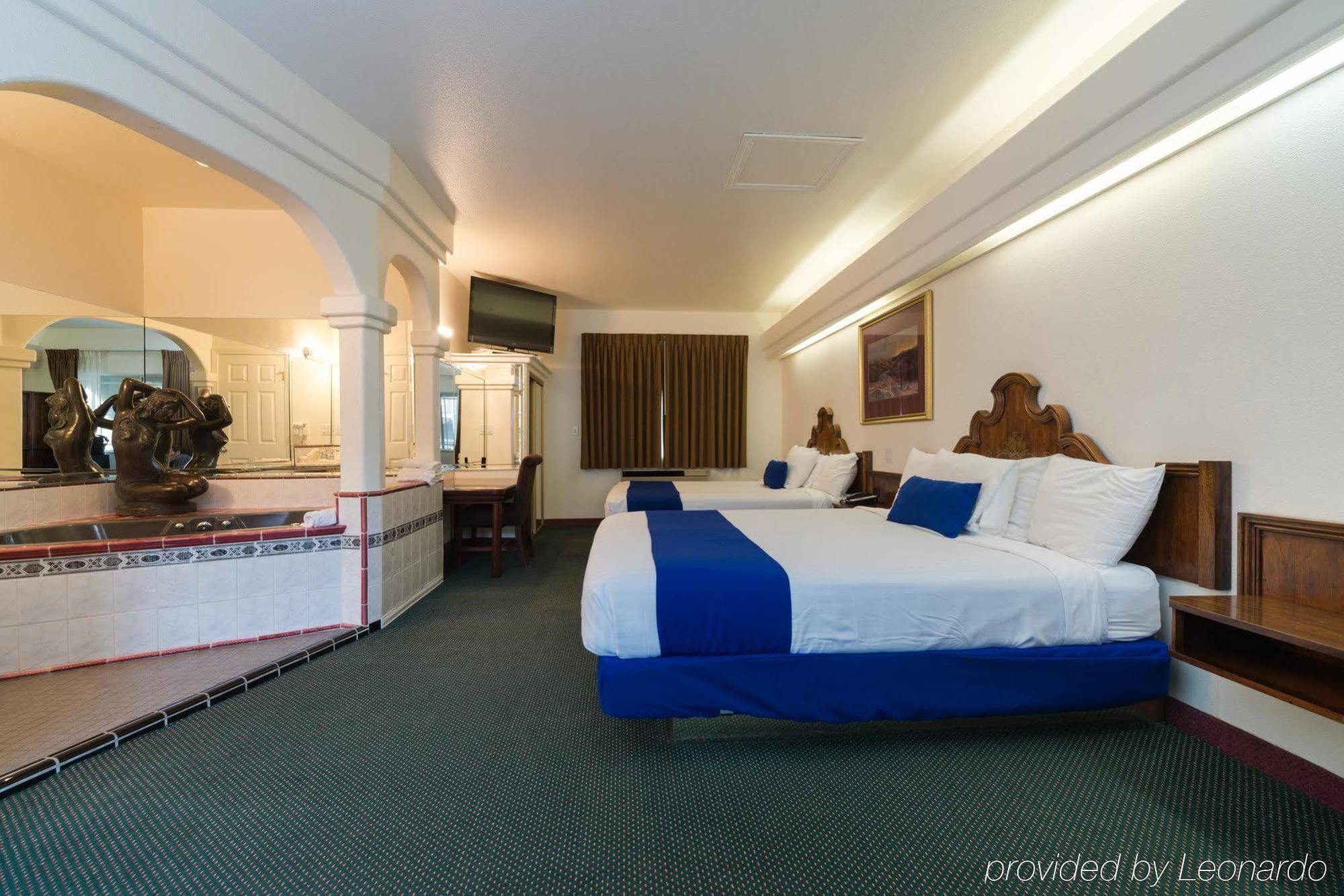 Double Room Spa Bath
