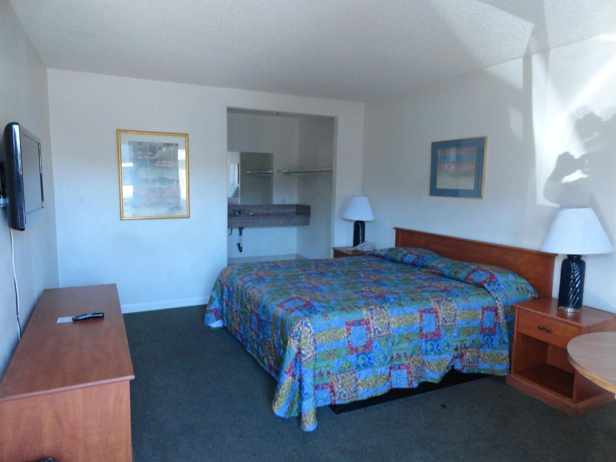Standard King Room