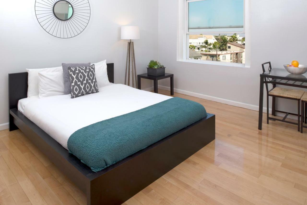 Studio Partial Ocean View
