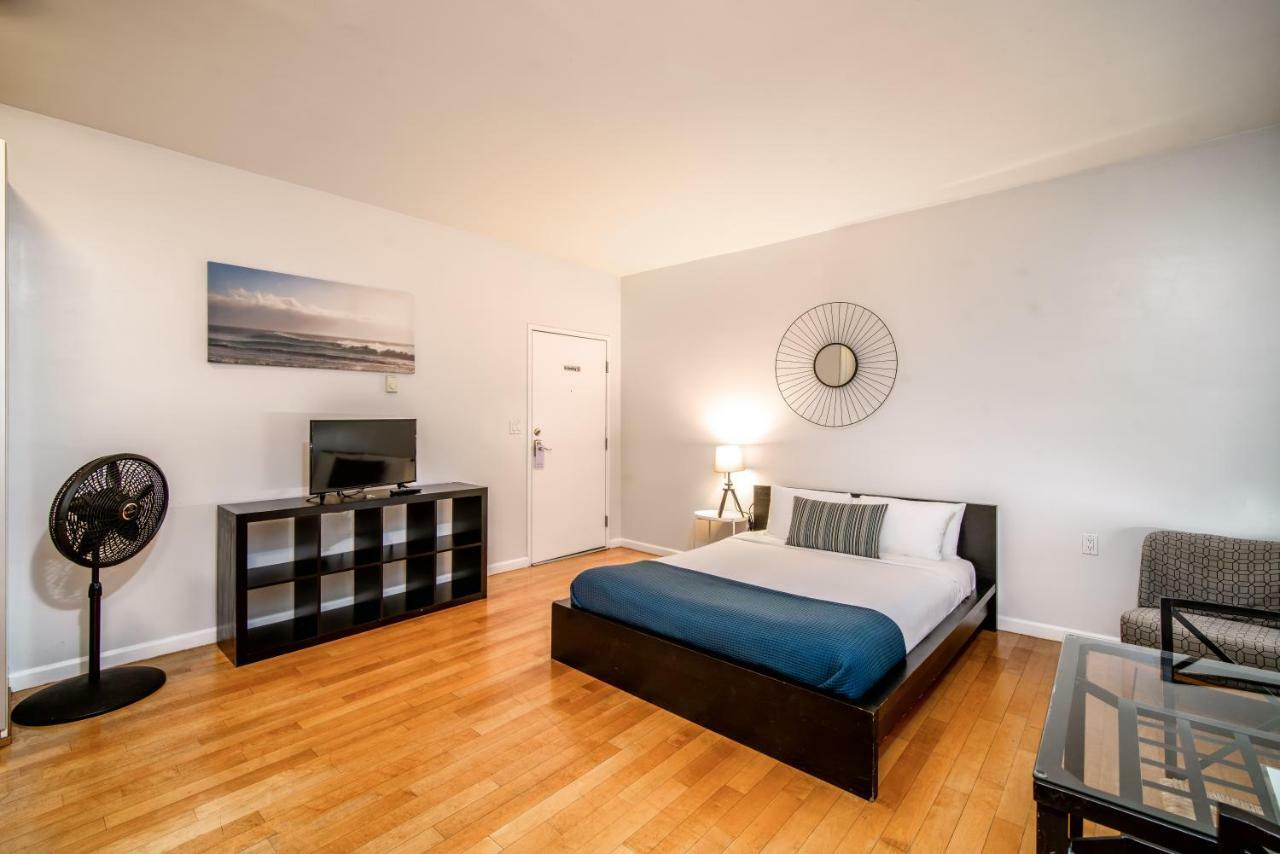 Studio Partial Ocean View