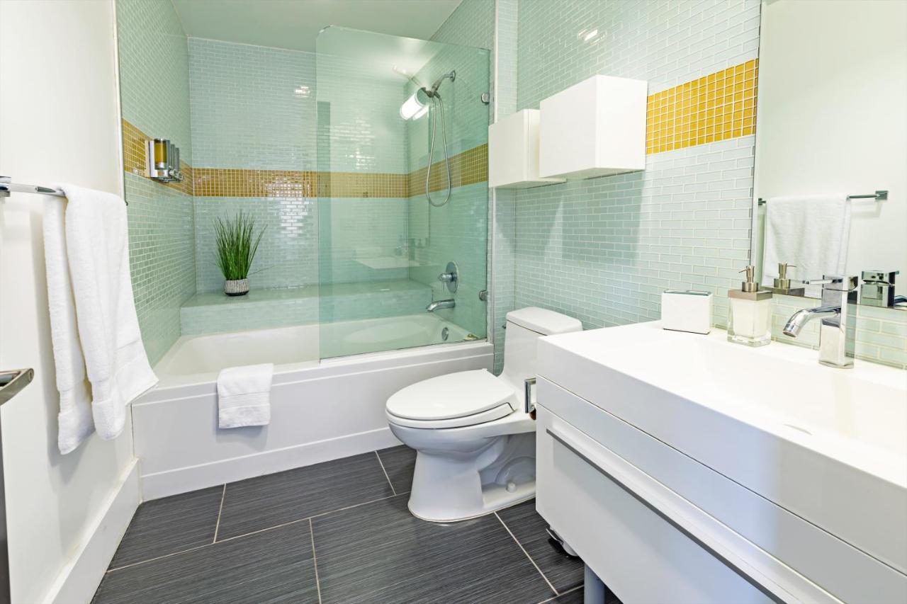 Two-Bedroom Deluxe Apartment