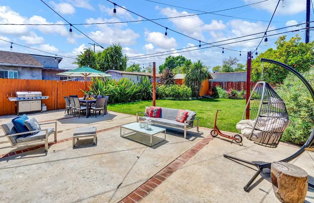 Beautifully Decorated Leimert Park Home Close To Usc And Lax-1