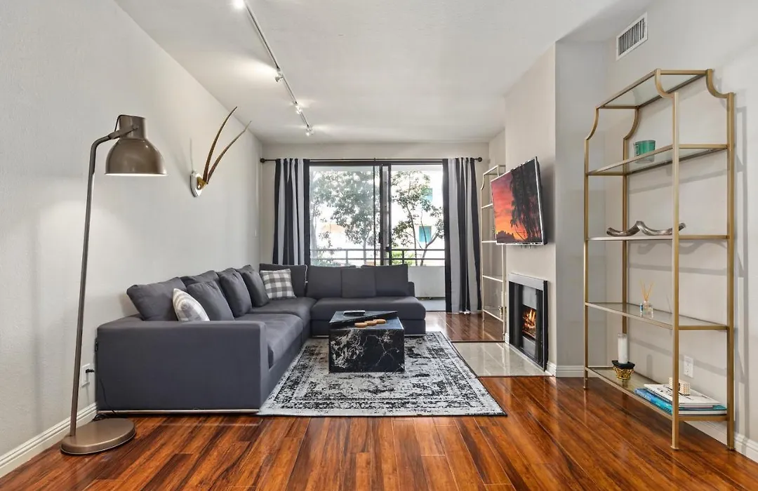 The Simple One-Bedroom Suite-1