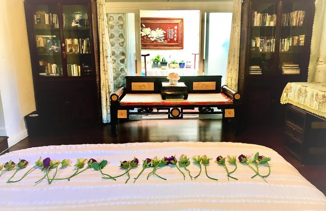 Lax Teresa Air B&B-1