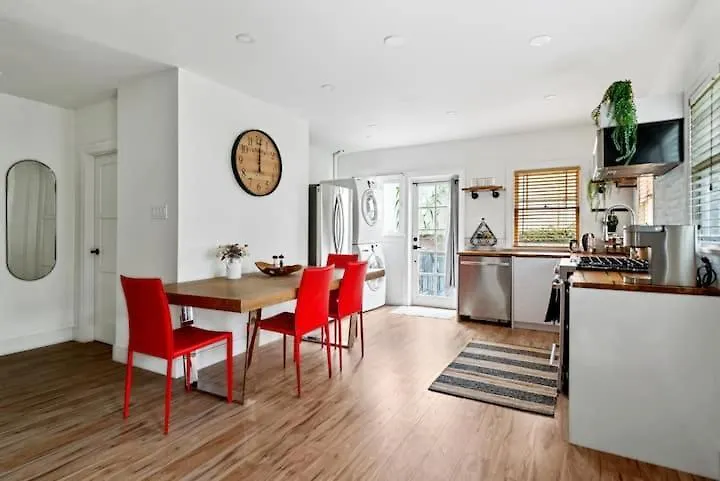 Culver City 2 Bedroom Walking Distance To Downtown Unit B-1