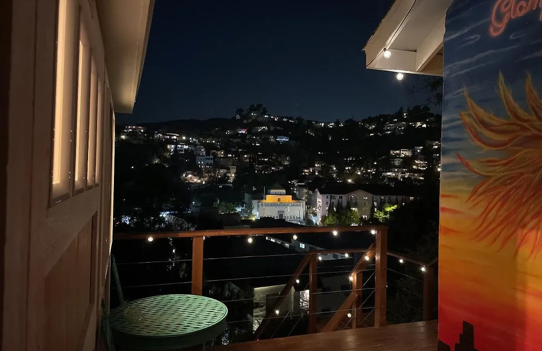 Glamping Hollywood Hills - Luxury Tiny House-1