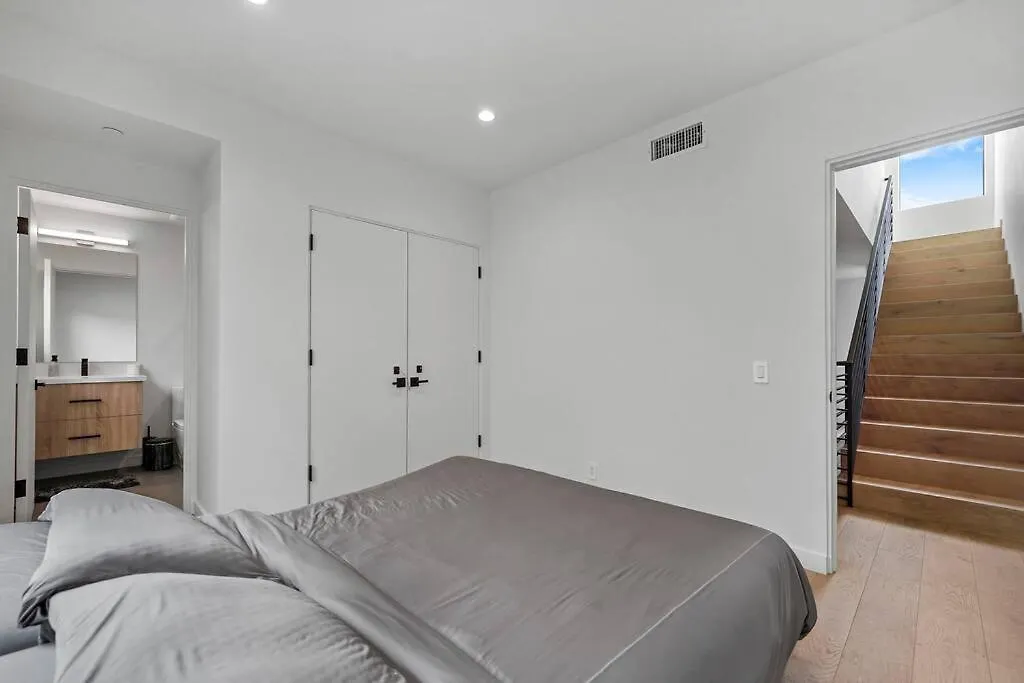 Brand New Hollywood Mansion-1