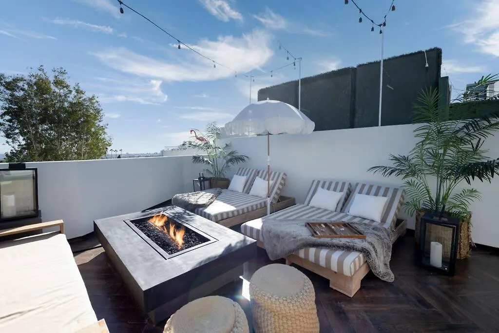 3 Bed Prime Weho W/ Steam Room & Rooftop Deck-1