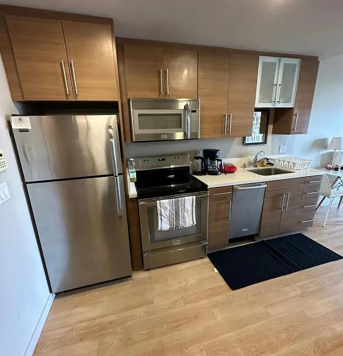 Cozy Apartment At Santa Monica-1