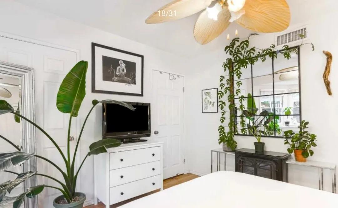 Mid Century Chic-1