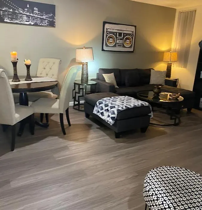 Stunning Room In The Heart Of West Hollywood-1