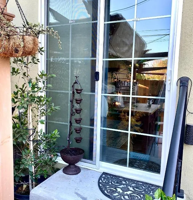 Sweet Tuscan Dreams-Private Entrance & Bathroom With Patio-1