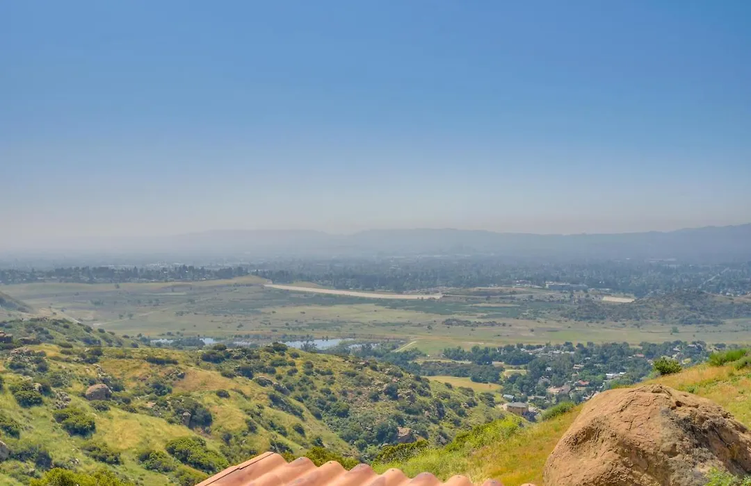 Alluring San Fernando Valley Vacation Rental!-1