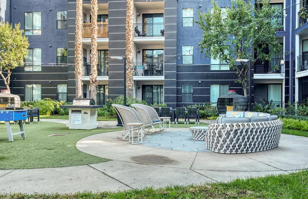 North Hollywood 1Br W Gym Pool Near Shops Lax-584-1