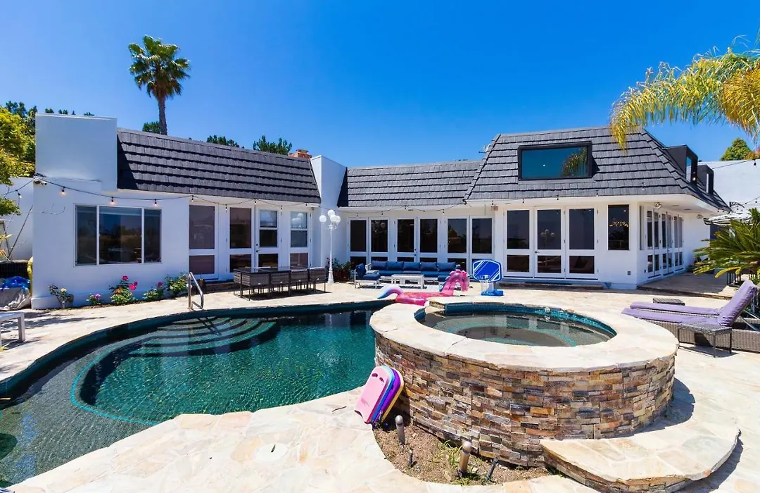 Beverly Hills City View Mansion-1